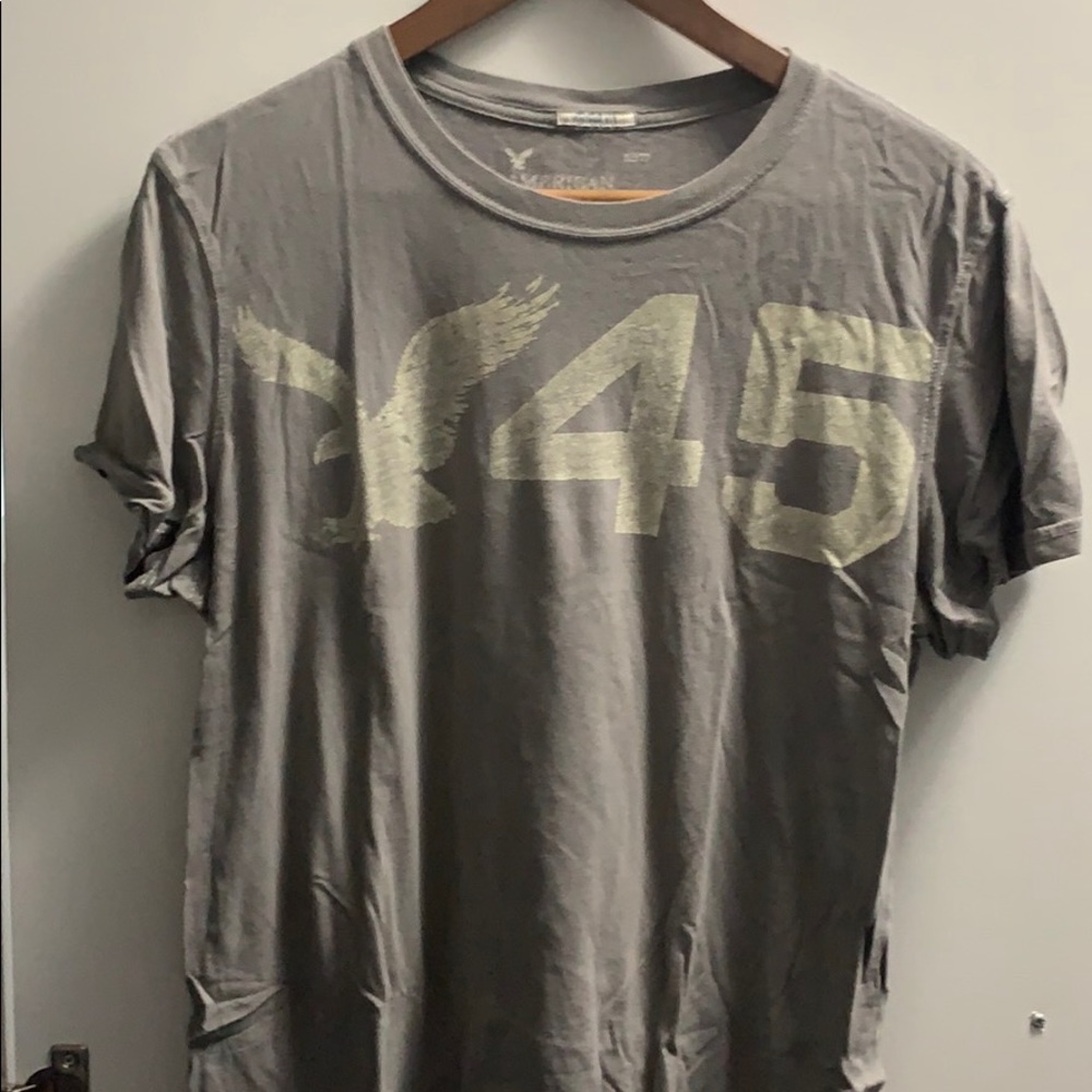 American Eagle Tee Medium